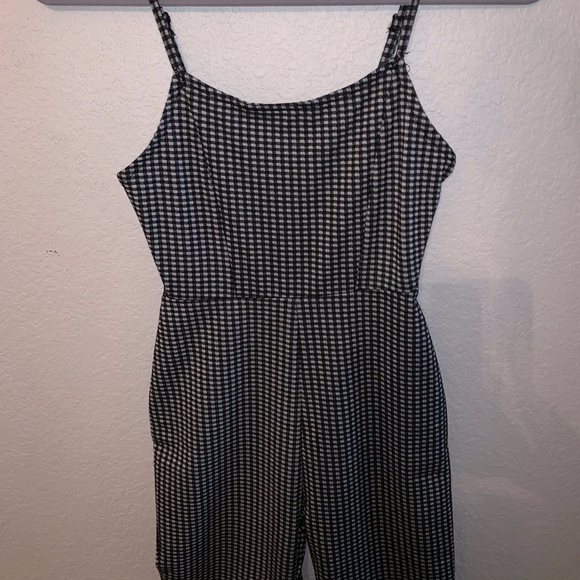 Urban Outfitters gingham jumpsuit NWT - Picture 4 of 8